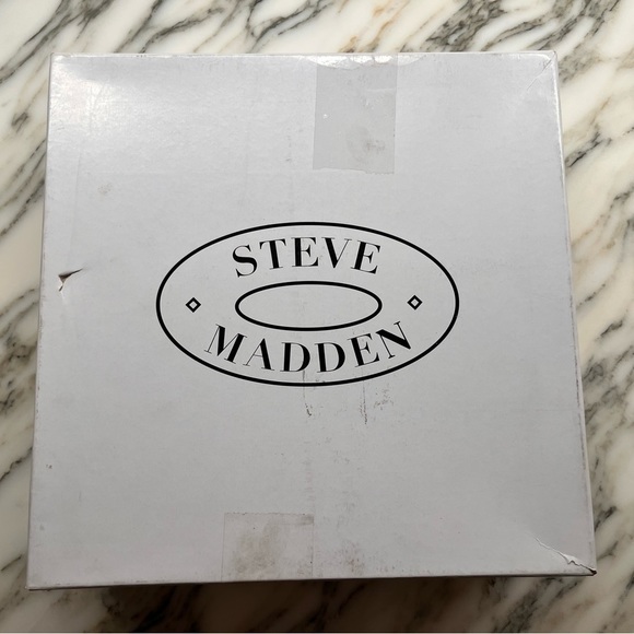 STEVE Madden Women's Rarely Western Leather Booties - Picture 11 of 11